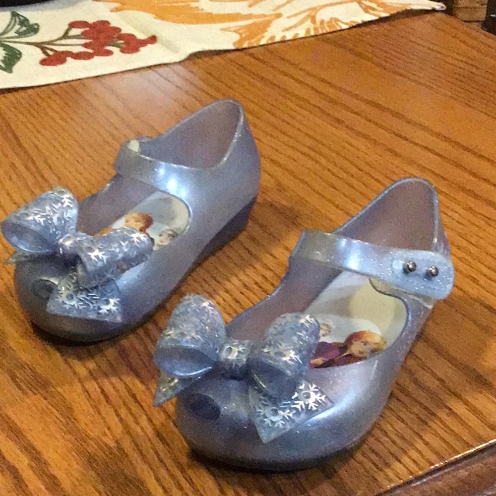 Mini Melissa Ultragirl!!! Frozen Mary Janes!!